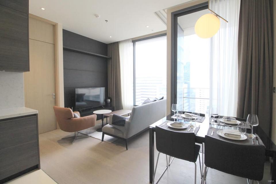 Luxury 2 bedroom unit in Asoke 1