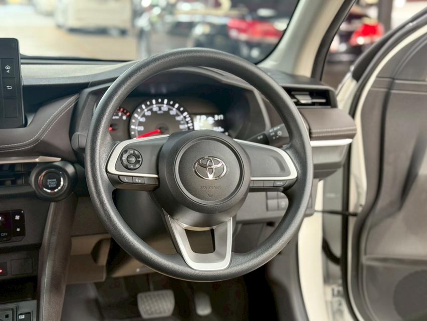 TOYOTA Yaris Ativ 1.2 Sport ปี 2025 ป้ายแดง 7