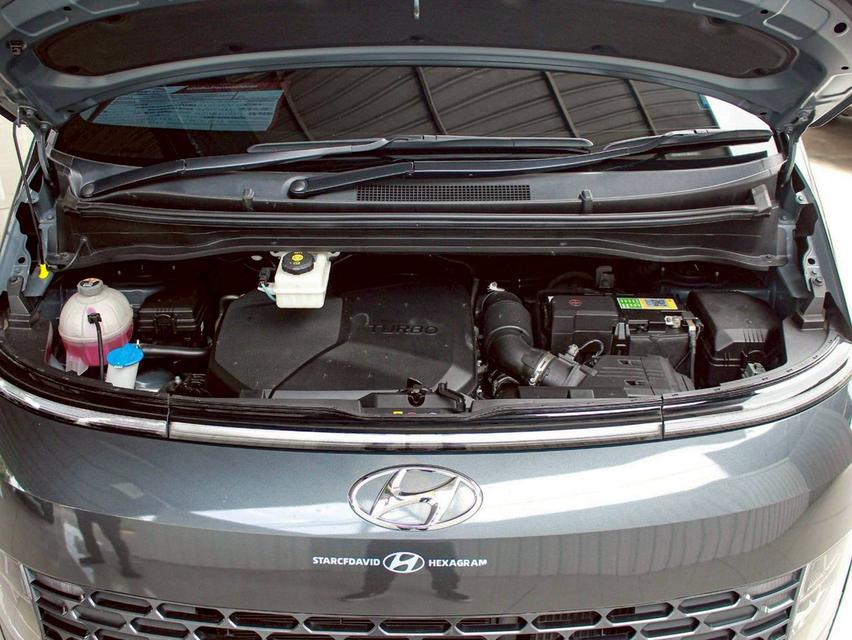 Hyundai Staria 2.2S ปี22 15