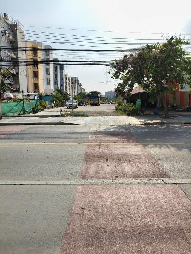 ขายที่ดินเปล่าถมแล้วติดถนนนวลจันทร์ กรุงเทพมหานคร 5