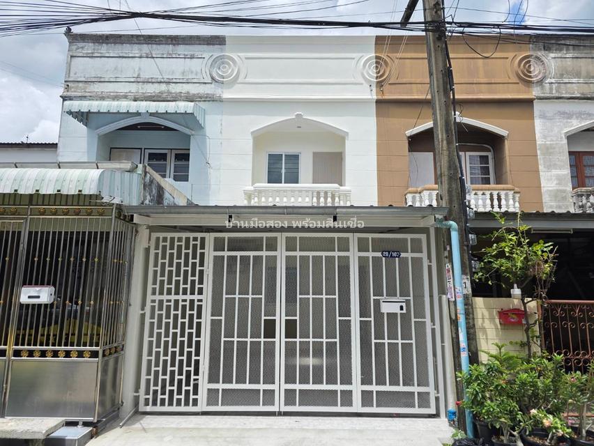 หมู่บ้านปรีชา 10 ถนนรามคำแหง 1