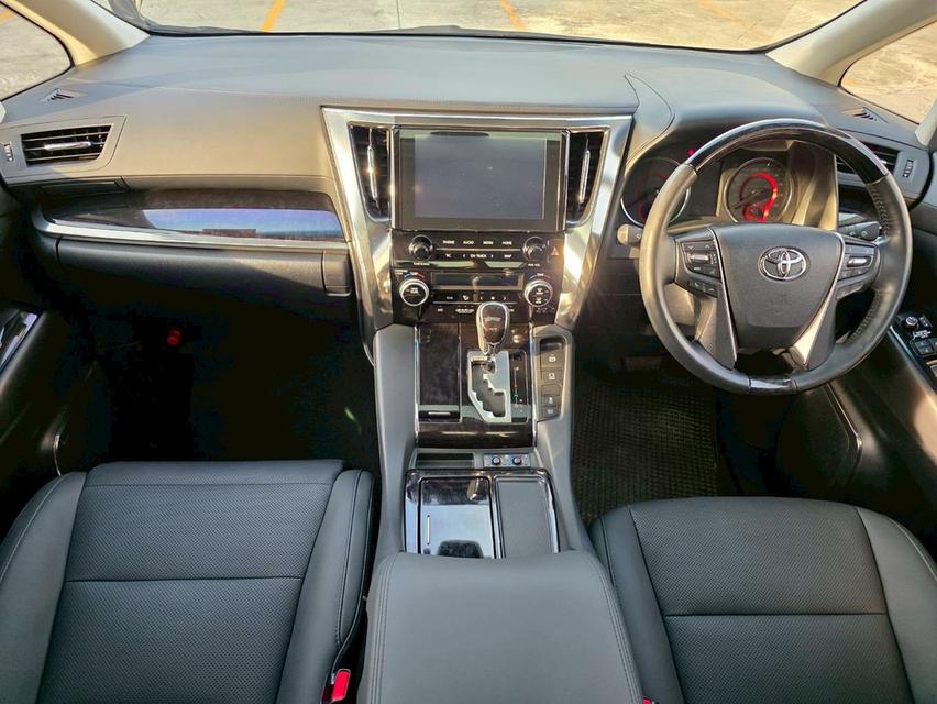 Toyota ALPHARD 2.5SC PACKAGE สีดำ ปี 2023 ไมล์ 28,000 กม. รูปที่ 10