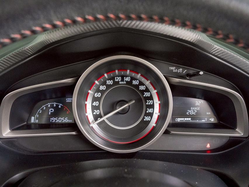 รหัสรถ 12AT520 Mazda 3 2.0 C | ปี : 2014 9