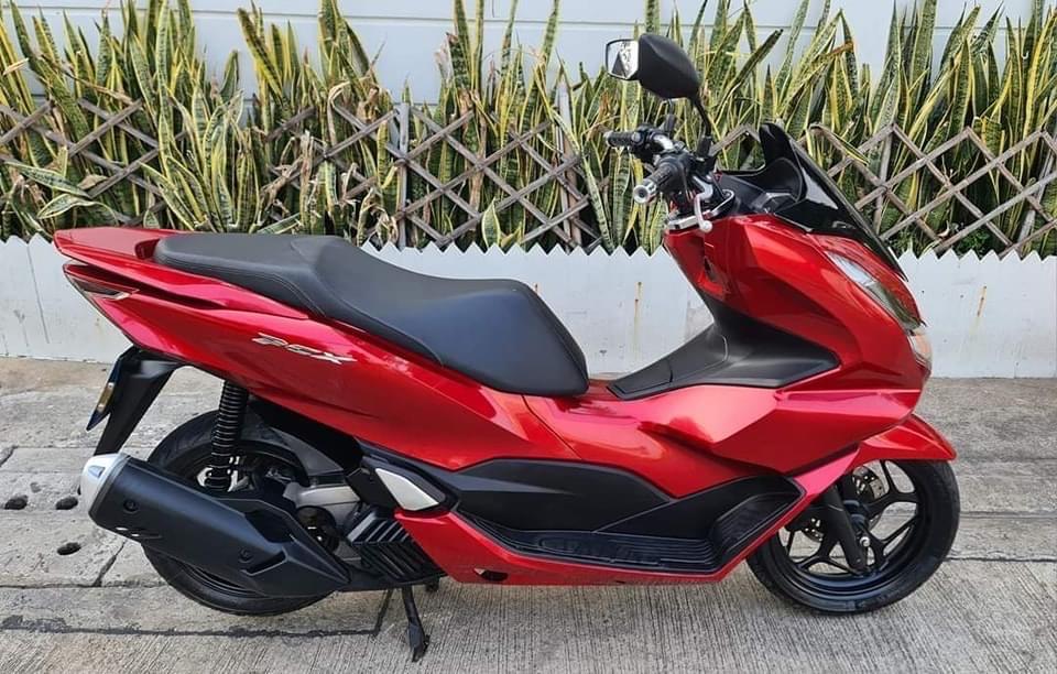 HONDA PCX สีแดง 2