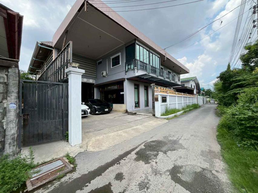 ขาย บ้านเดี่ยว พร้อมออฟฟิศ โกดัง ซอยรามอินทรา 38 แยก 9 พร้อมอยู่ 198 ตรว 2 ชั้น 1