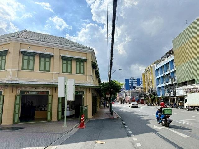 ย่านเยาวราช แหล่งธุรกิจ ไชน่าทาวน์ เยาวราช 700 ม.ให้เช่าอาคารพาณิชย์ 2 ชั้น (เฉพาะด้านล่าง) คนพลุกพล่าน เดินทางสะดวก รพ. 1