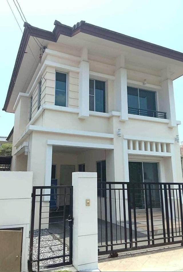 ขาย บ้านแฝด 2 ชั้น มบ.เซนโทร สุขุมวิท 113 ตบแต่งพร้อมอยู่ 1