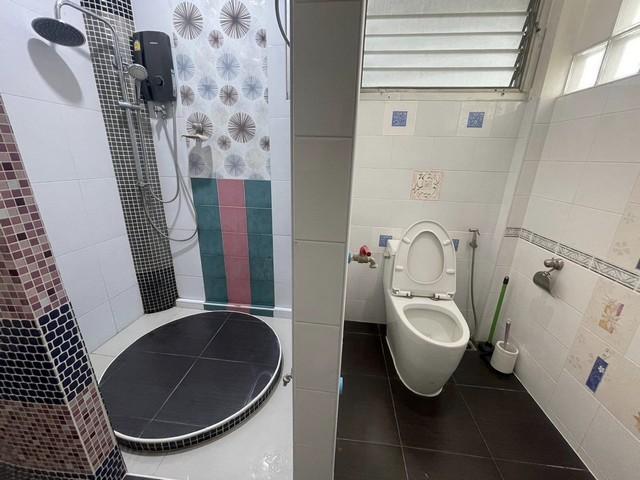 ให้เช่าบ้านเดี่ยว 2 ชั้น 50 ตร.ว. รัชดาภิเษกซอย 7 ใกล้ห้างฟอร์จูน ( จดทะเบียนบริษัทได้ เลี้ยงสัตว์ได้ ) 7