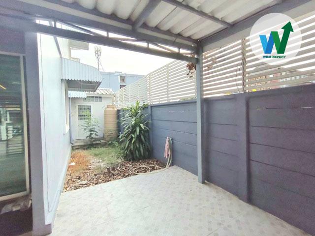 ขายถูกบ้านหลังริม เดอะคอนเนค นวมินทร์  พร้อมเฟอร์ ที่จอดรถ 3 คันในบ้าน  ใกล้เดอะพรอมานาด ใกล้โรงเรียนสตรีวิทยา 2 ใกล้ม.เกษตรศาสตร์ 8