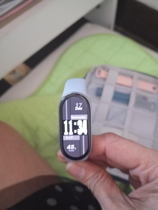 Mi band 10 ของใหม่ มีกล่อง สายชาร์จและสายเปลี่ยน5เส้น พร้อมกระเป๋าใส่สาย