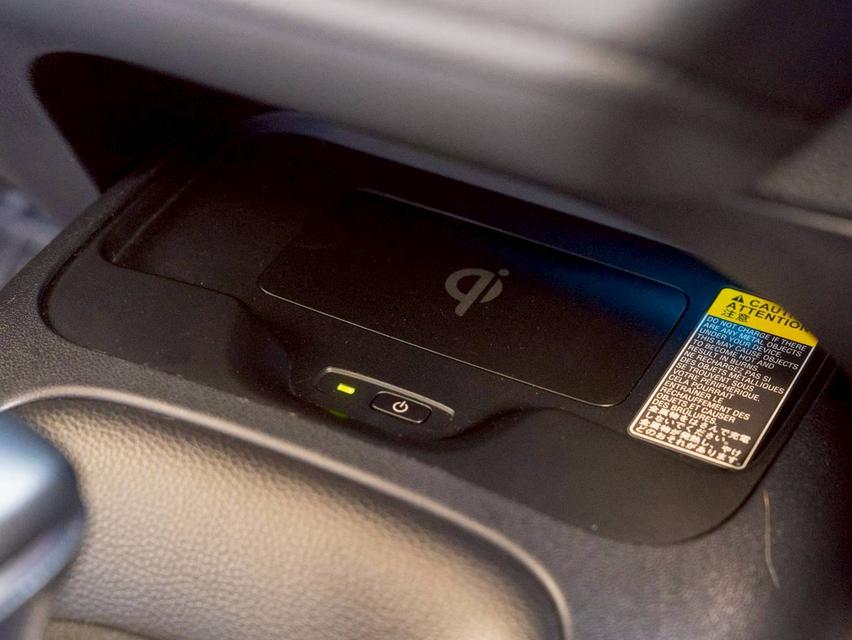 Toyota Altis 1.8 Hybrid High ปี 2019 19