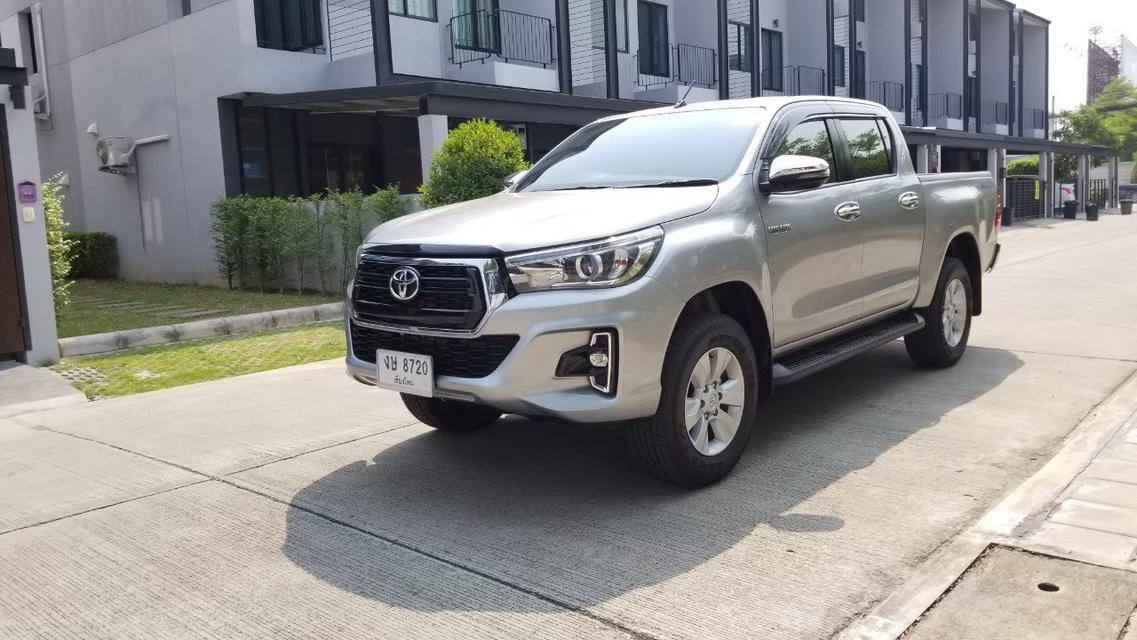 ขายรถบ้าน Toyota Hilux Revo 2.4 Prerunner E Double Cab 2018 A/T สีเทา 1