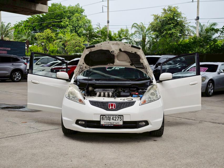 ขายรถ Honda Jazz 1.5SV ปี 2008 สีขาว เกียร์ออโต้ 15