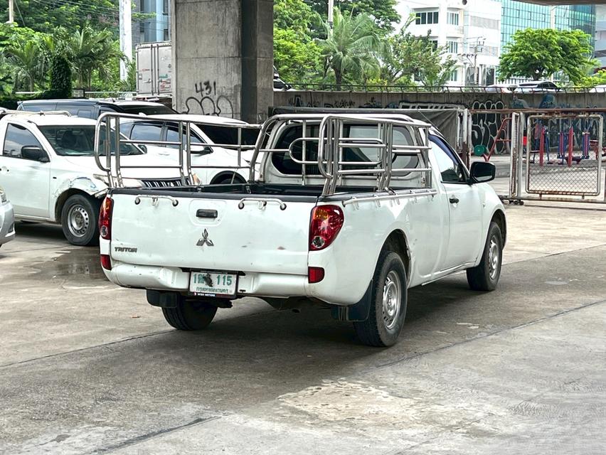 ขายรถ Mitsubishi Triton 2.4 หัวเดียว ปี 2014 สีขาว เกียร์ธรรมดา รูปที่ 4