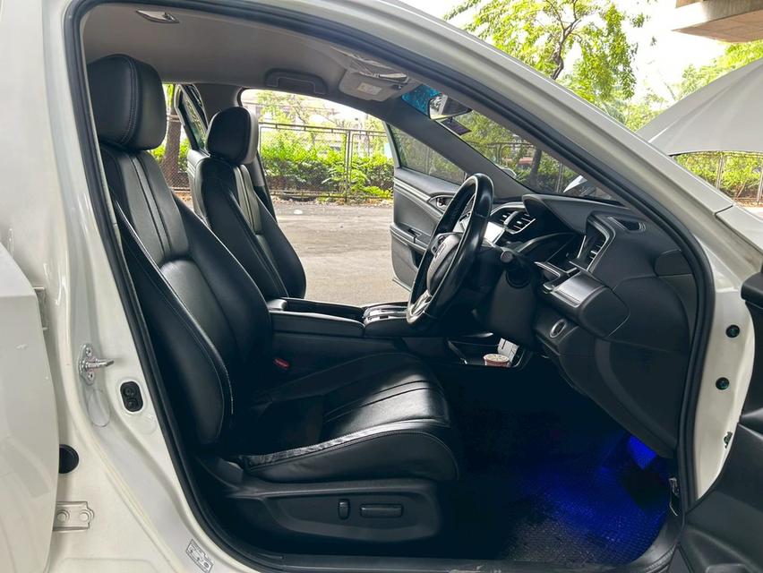 🔥รถสวยมือเดียว เครดิตดี ฟรีดาวน์ Honda CIVIC 1.8 EL AT ปี 2019 รูปที่ 16