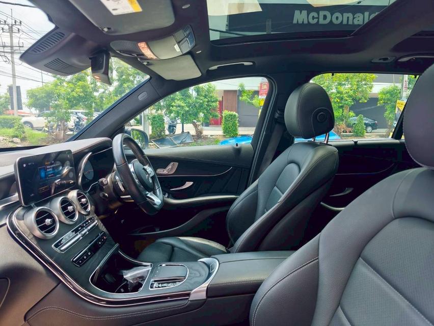 รหัสรถ KPV17 2020 BENZ GLC 220d AMG DYNAMIC Facelift