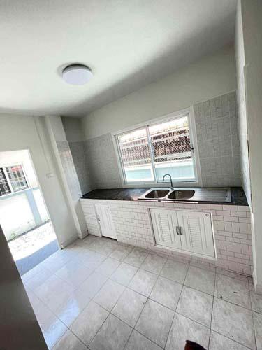H-108 : บ้าน Renovate ใหม่ทั้งหลัง 50 ตร.วา ม.ฟลอร่าวิลล์ ถ.สุวินทวงศ์ 38 หนองจอก 10