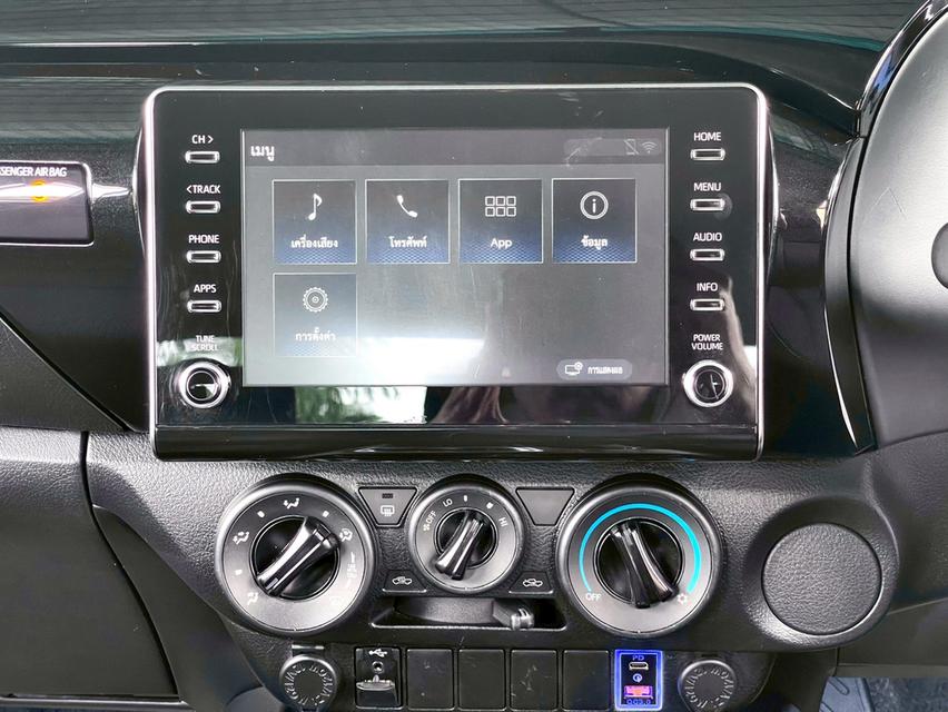 Toyota Revo 2.4E Plus ปี17 8