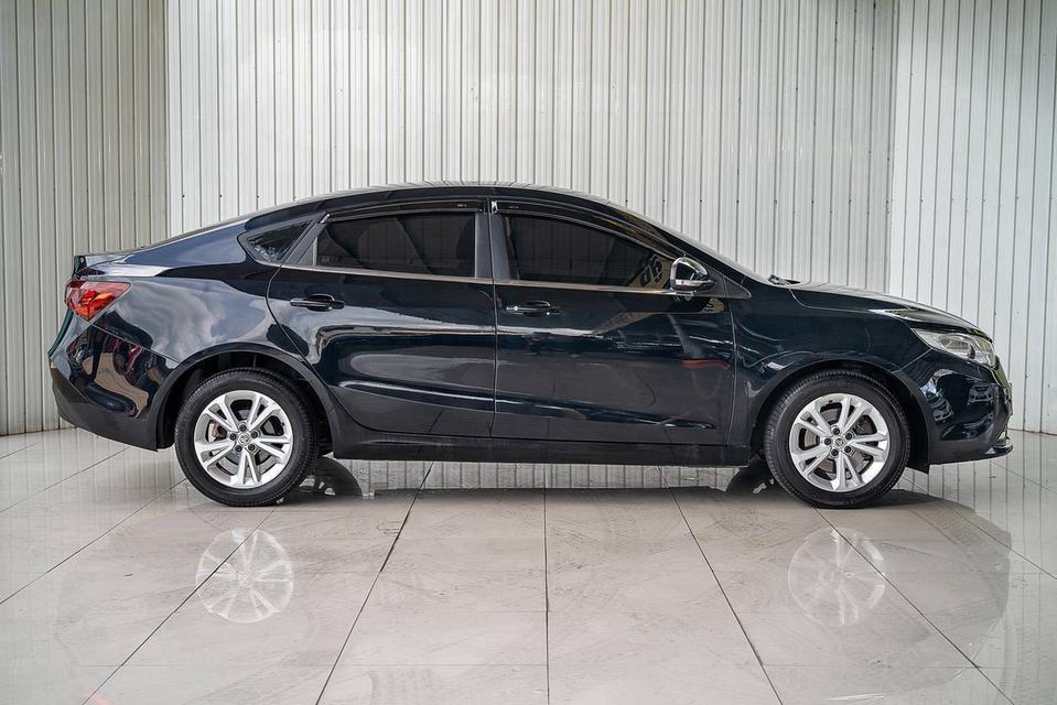#MG 5, 1.5 X TURBO SUNROOF ปี 2018 สีดำ โฉม ปี15-21รถบ้านแท้ มือเดียวรถสวย ไมล์น้อย 73,355 กม.เครื่องดีโครงสร้างดีเกียร์ดีภายในสะอาดช่วงล่างแน่น รูปที่ 5