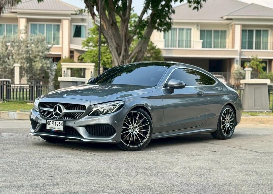 รหัสรถ AVA1964 💢  Benz C250 Coupe AMG Dynamic รุ่น Top หลังคาแก้ว ปี 2018