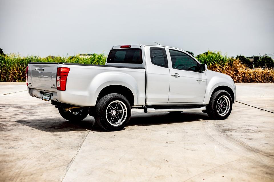Isuzu D-Max Hi-Lander Cab 3.0 VGS Z ท๊อปปี 2012 เกียร์ธรรมดา สีเทา 5