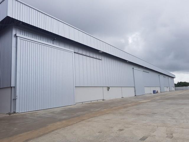 ให้เช่าโกดัง 960 ตรม. ย่านลาดกระบัง ถ.พัฒนาชนบท 3 รถใหญ่ และตู้ container เข้า-ออกได้ 4