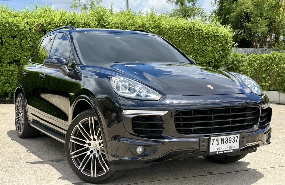 Porsche Cayenne S Plug in Hybrid