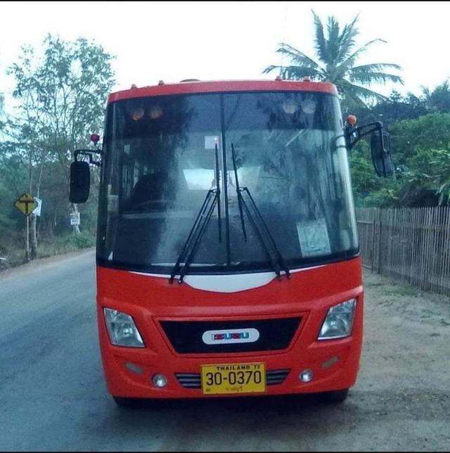 Isuzu KS32 Minibus ราคาถูก