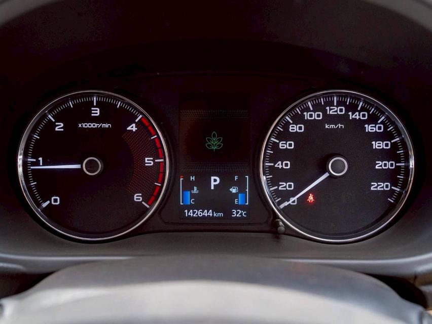 Mitsubishi Pajero Sport 2.4 GT Premium ปี 2018 รูปที่ 13
