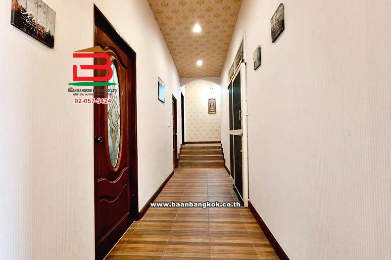 บ้านเดี่ยว เนื้อที่ 67.4 ตร.ว หมู่บ้านยาใจหนองโสน (ซอยเทศบาล 13) แยกปราณบุรี ถนนเพชรเกษม ตำบลเขาน้อย อำเภอปราณบุรี ประจวบคีรีขันธ์ 5