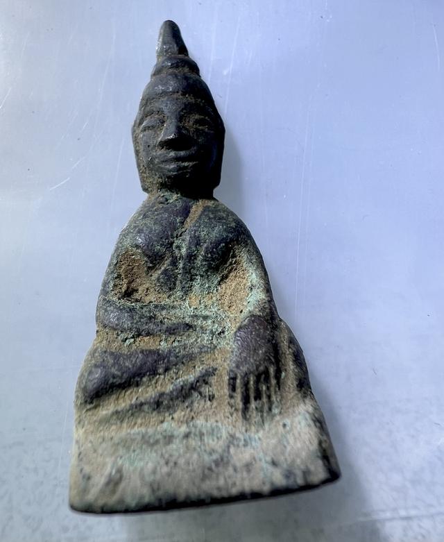 พระกรุเก่าเนื้อสำริดดำ รูปที่ 2