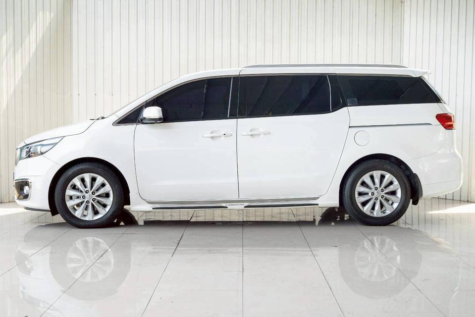 KIA GRAND CARNIVAL 2.2 EX ปี 2018 สีขาว โฉม ปี14-21 รูปที่ 4