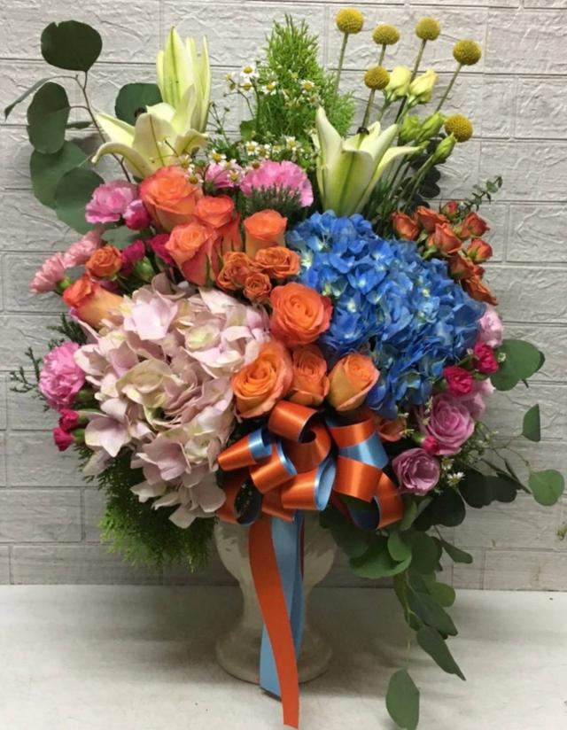 ช่อดอกไ/กระเช้าดอกไม้/แจกันดอกไม้/พวงหรีดดอกไม้/พวงหรีดพัดลมมีทั้งดอกไม้สด/ดอกไม้ประดิษฐ์ รูปที่ 6