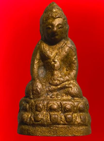 พระกริ่งเนื้อเก่าค่ะ