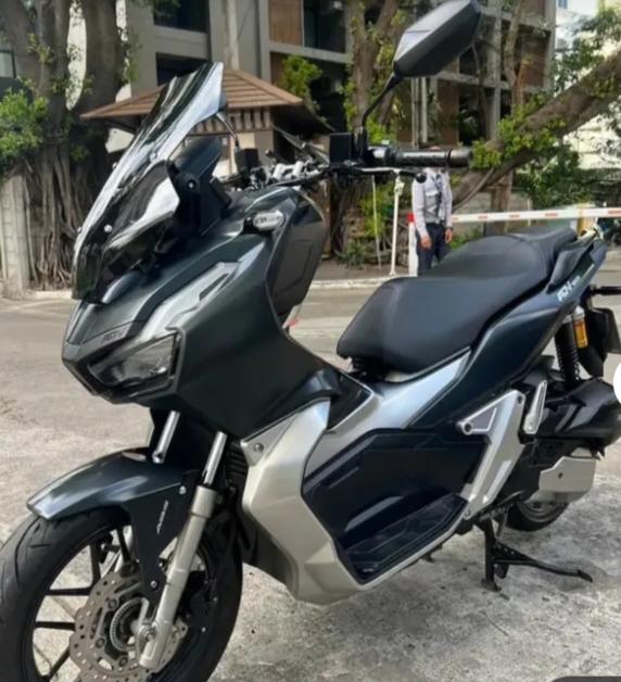 Honda ADV 150 เทาดำ 2