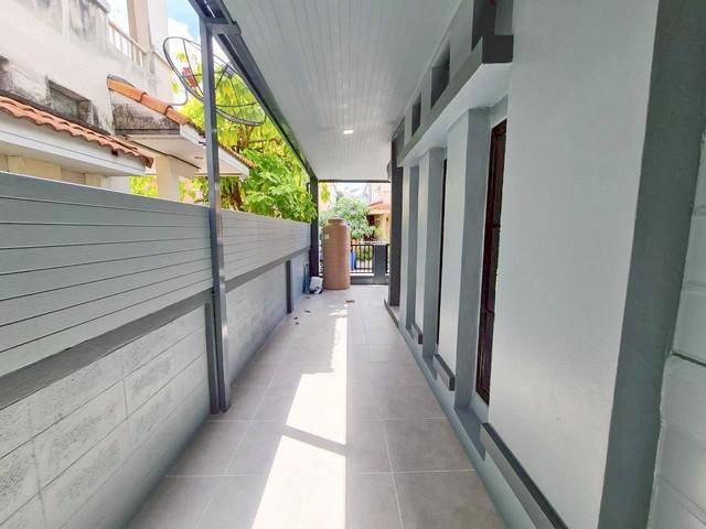 บ้านรีโนเวทใหม่ วรารักษ์ รังสิต คลอง 3 พร้อมเข้าอยู่ เดินทางสะดวก ใกล้ฟิวเจอร์พาร์ค รังสิต ตลาดไท 6