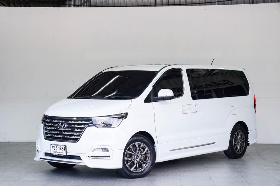 HYUNDAI GRAND STAREX 2.5 VIP AT รูปที่ 2