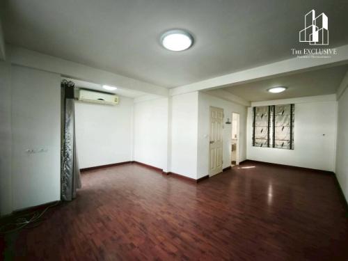 ขายทาวน์โฮม 3 ชั้น ศุภาลัย พาร์ควิลล์ 2 พหลโยธิน 48 9