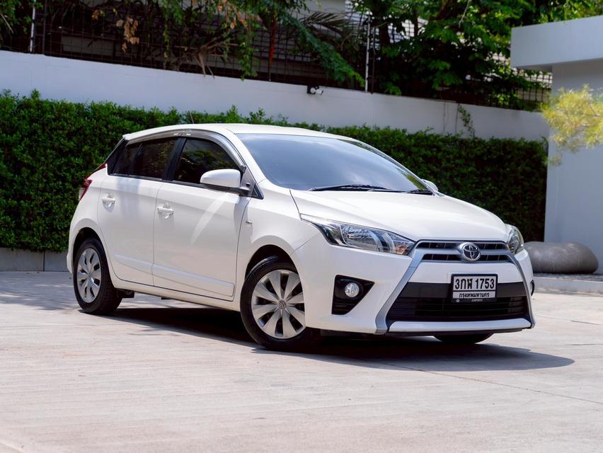 รถยนต์ toyota yaris มือสอง จดปี 2015