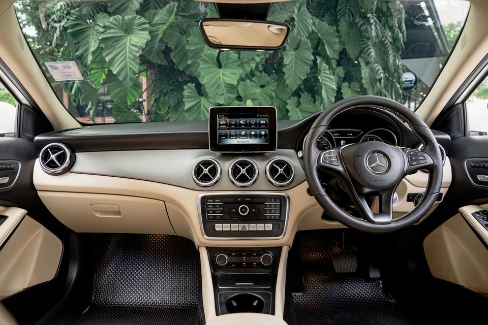 Mercedes-Benz GLA200 Urban Facelift  ปี 2020 💵 16,xxx/เดือน เท่านั้น!! “𝐆𝐋𝐀𝟐𝟎𝟎” รุ่นฮิต งานดีที่สุด✨ 3