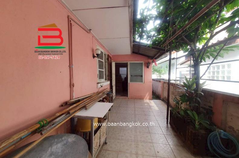 ทาวน์โฮม หมู่บ้านทิพมาศเสรี บางบ่อ (ใกล้โรงพยาบาลบางบ่อ) เนื้อที่ 60 ตรว. ตำบลบางเพรียง อำเภอบางพลี จังหวัดสมุทรปราการ 11