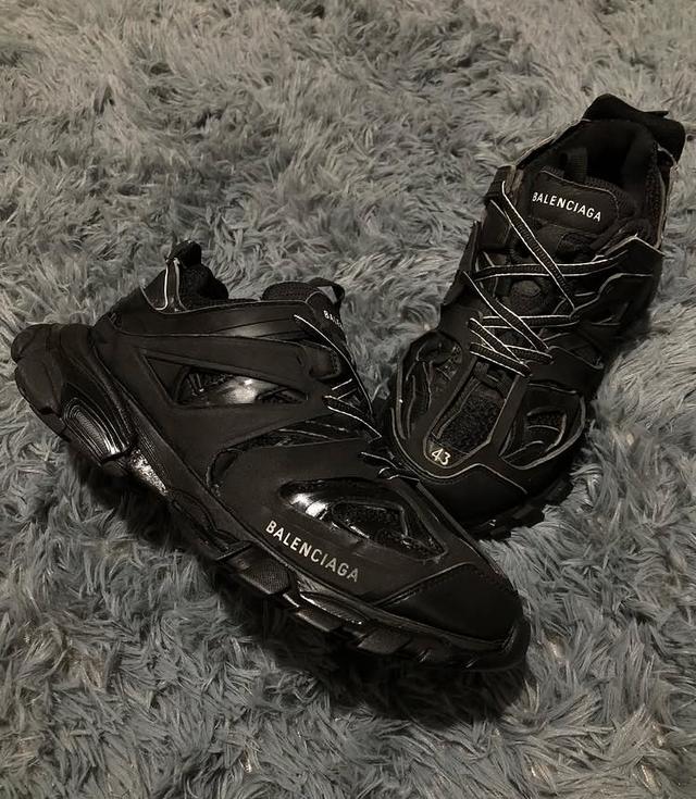 BALENCIAGA TRACK BLACK