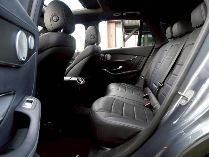 2018 Benz GLC 250d AMG เทา 10