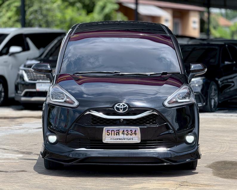 Toyoya Sienta 1.5V ปี20 2