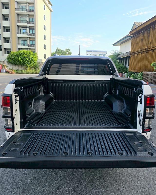 รหัสรถ QT481 FORD RANGER Double cab Wildtrak 2.0L Bi-Turbo 4x2 10AT สีขาว ปี2019 17
