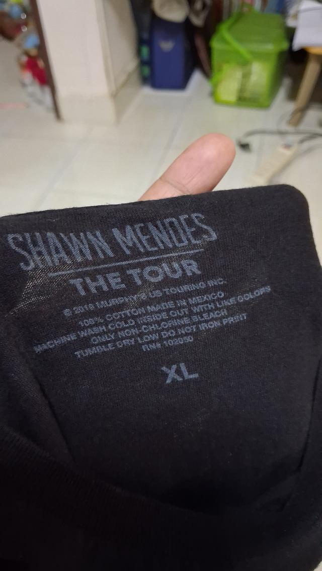 เสื้อยืดวินเทจมือสอง สีดำ Vintage 2019 Shawn Mendes The Tour Concert T-Shirt Unisex XLarge Flower Graphic มือสองสภาพดี ลายสกรีนสวยสไตล์เสื้อทัวร์ รูปที่ 3