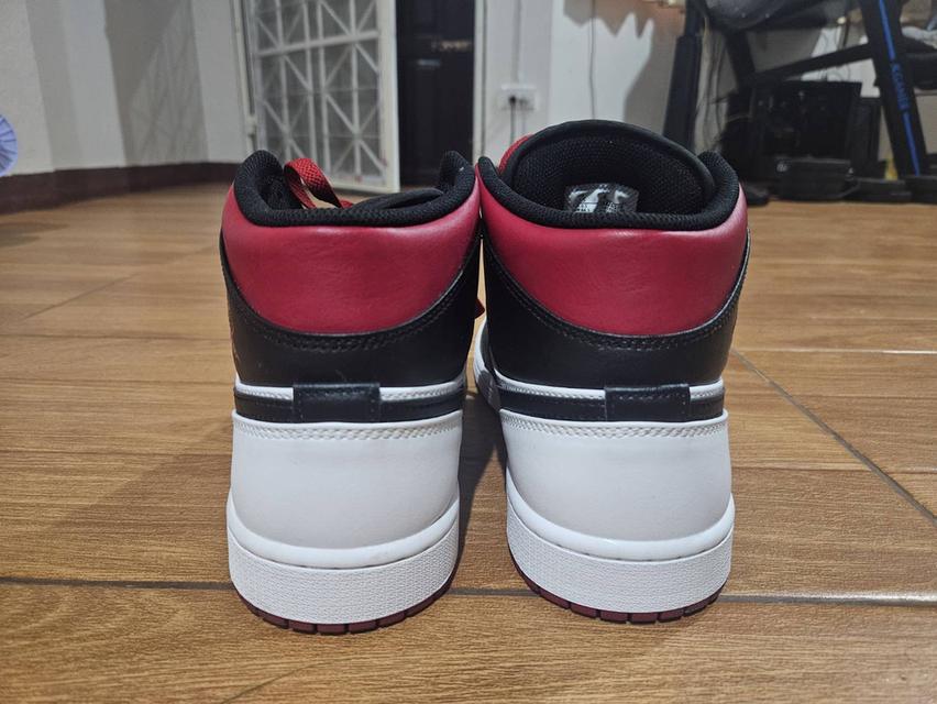 Size 10.5  - Air Jordan 1 Mid Gym Red Black Toe รูปที่ 9