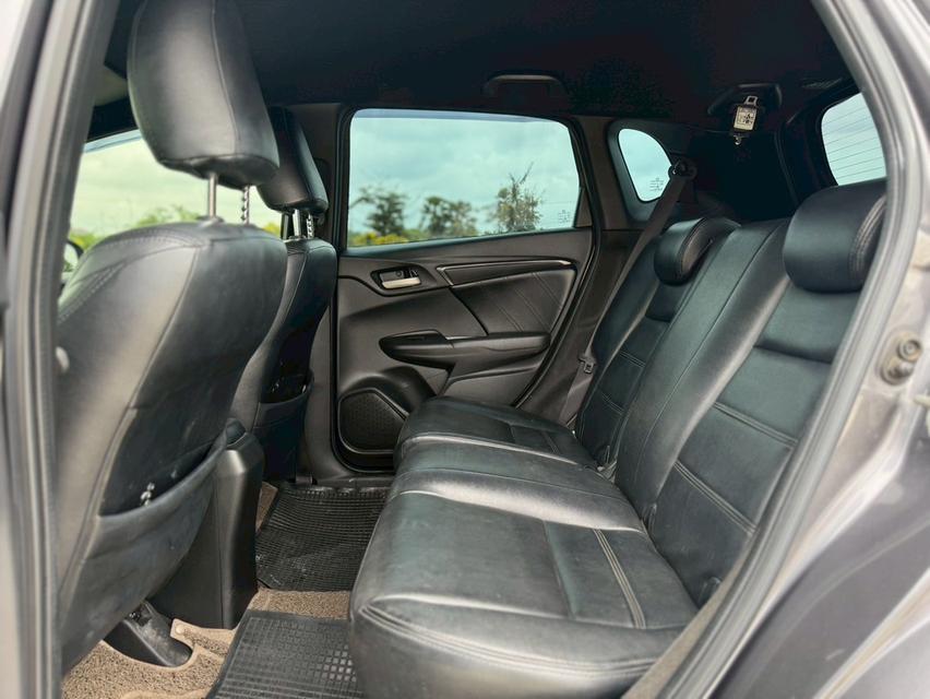 HONDA JAZZ GK 1.5 RS top (MNC) Y2017 สีเทา ออโต้ 10