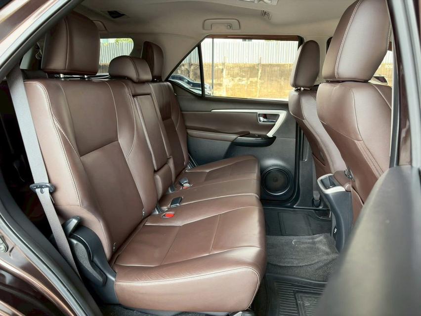 ปี 2017 TOYOTA FORTUNER, 2.4 V โฉม ปี15-ปัจจุบัน รูปที่ 8
