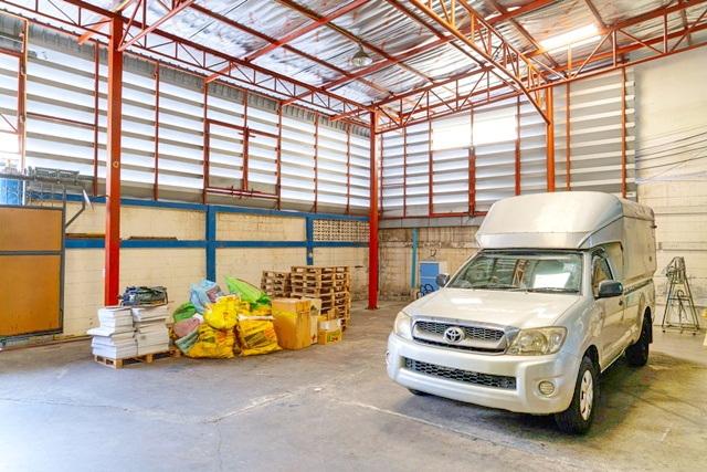 สาธุประดิษฐ์ 12-20 เซ็นทรัล พระราม3 600ม. BRT ถนนจันทน์ 1.1กม. ให้เช่าโรงงาน โกดัง 2ชั้น 1หลัง 542 ตร.ม. 135 ตร.วา. 3 นอ 2